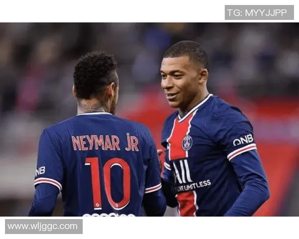 亚特兰大与曼城比赛分析及战术对比探讨